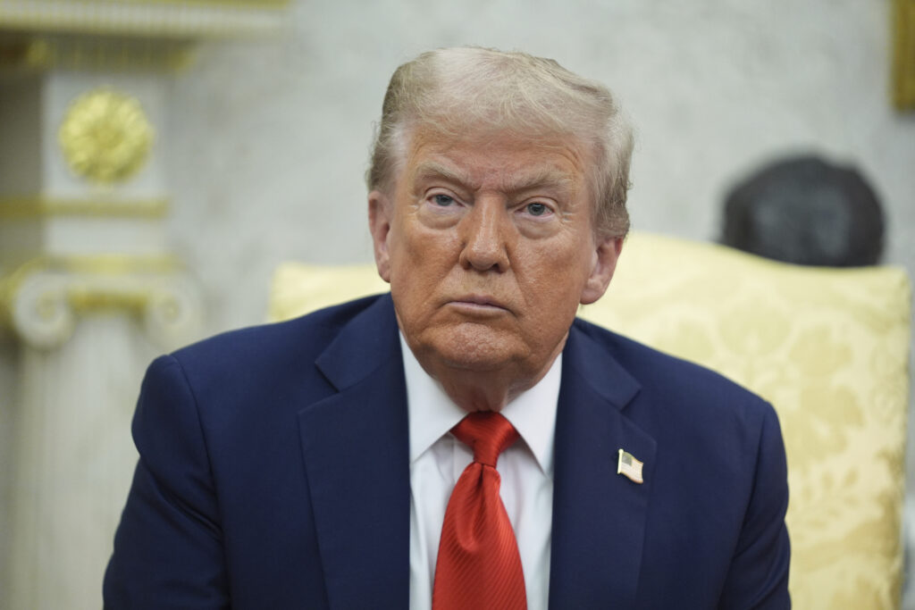 White House gives Congress a midterm pitch: focus on tax cuts and follow 2024 playbook