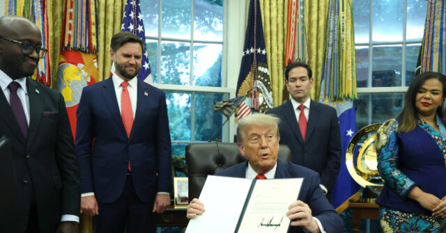 Trump: Democratic Republic of the Congo, Rwanda Begin ‘New Chapter of Hope’ After Brokering Peace Deal