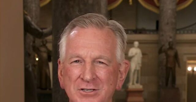 Tuberville Proposes English Proficiency Requirement for Rideshare Drivers