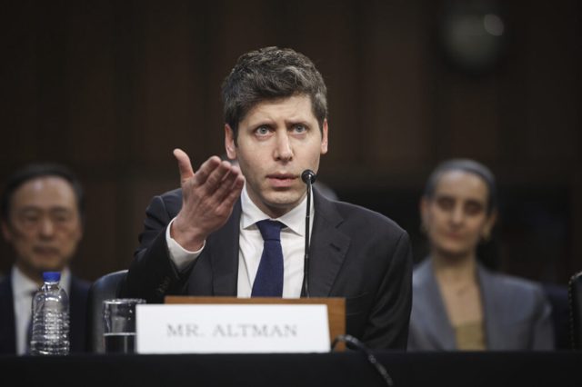 Lawmakers urge Congress to act after AI researcher’s dire warning