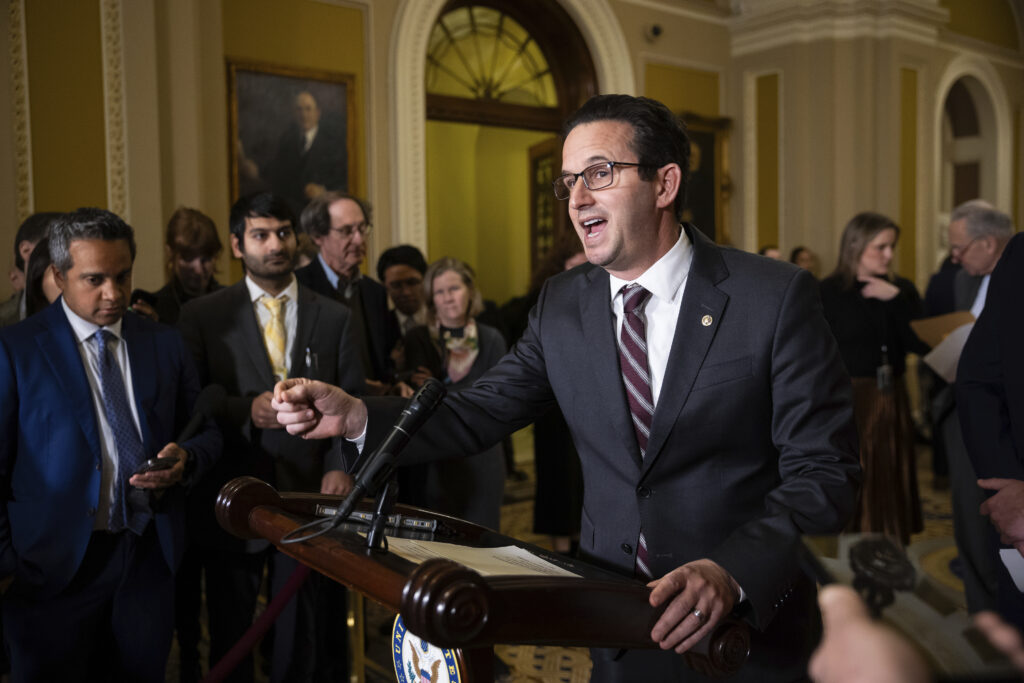 Democrats wrestle with shutdown strategy