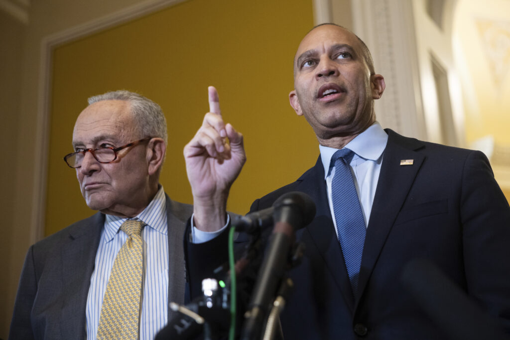 Shutdown staring contest heads to the Oval Office
