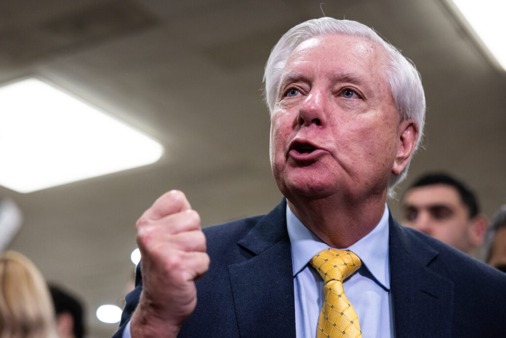 Senate Republicans clear go-it-alone path for ICE funding