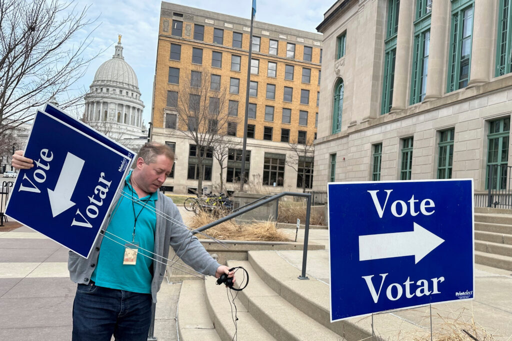 A subdued Wisconsin Supreme Court race tilts Democrats’ way