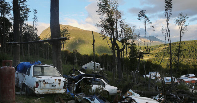 PHOTO: ‘Patient Zero’ Who Died in Hantavirus Outbreak Had Visited Rat-Infested Argentine Landfill in ‘the City at the End of the World’
