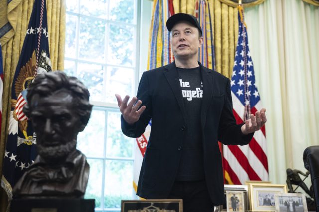 Musk and Yang have connected on the billionaire’s third party threat