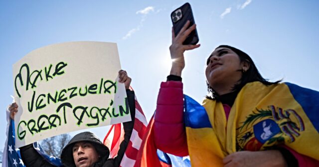 Venezuelans Chant ‘Thank You, Trump!’ Outside White House