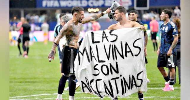 WORLD CUP CONTROVERSY: Argentine Players’ Banner Demanding Return of Falkland Islands Puts South American Country, the US and the UK in a Geopolitical Clash