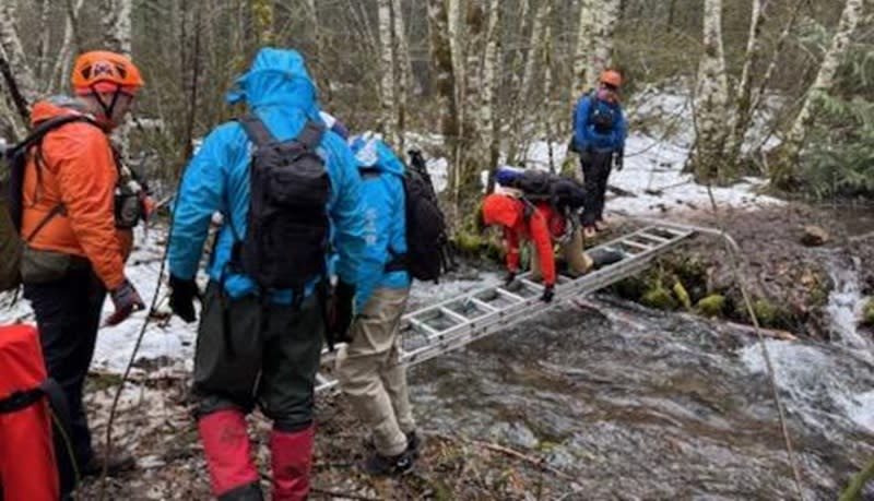 Search and rescue crews look for two Portland men lost while looking for Sasquatch in the Gifford Pinchot National Forest, December 28, 2024 (Skamania County Sheriff's Office)