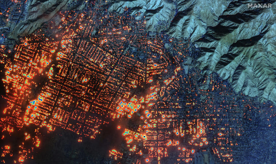 Maxar shortwave infrared closer satellite image of burning buildings in Altadena, California.  (Maxar Technologies / DigitalGlobe / Getty Images)