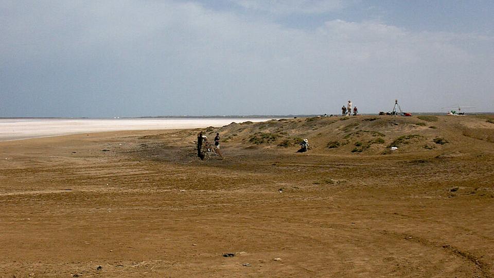 a photo of a barren desert landscape