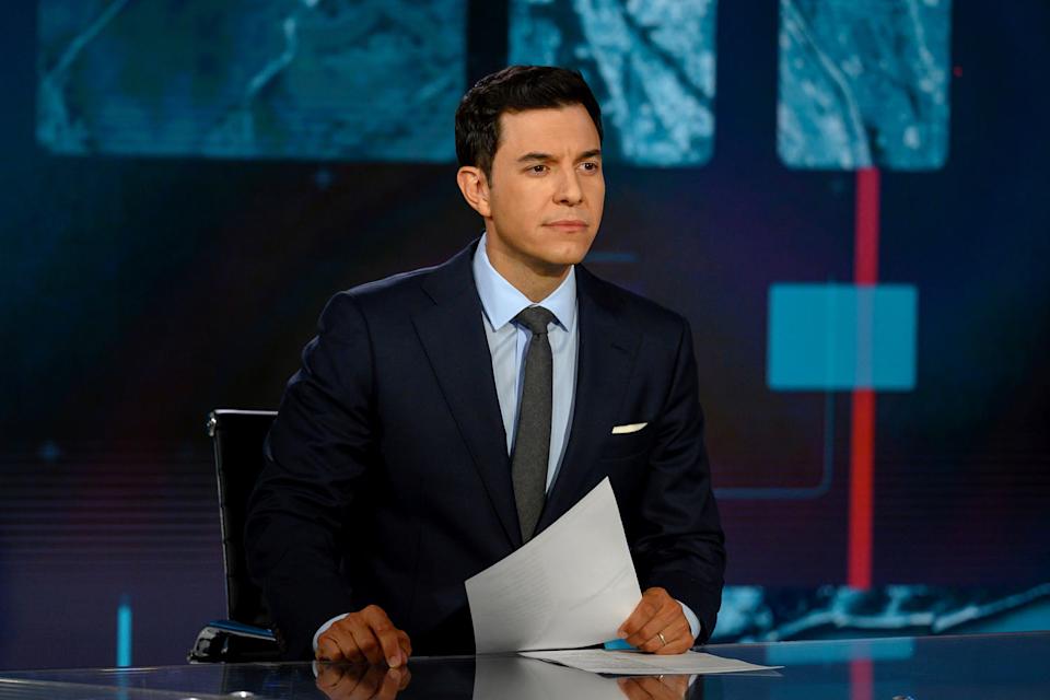 Tom Llamas at the anchor desk. (Nathan Congleton / NBC News)