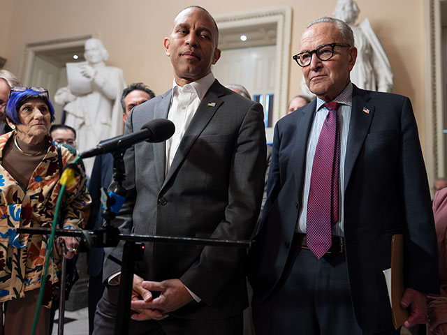 Title: Congress Trump Image ID: 25254554547192 Article: House Democratic Leader Hakeem Jeffries, left, and Senate Democratic Leader Chuck Schumer, both of New York, tell reporters that they are united as the Sept. 30 funding deadline approaches, at the Capitol in Washington, Thursday, Sept. 11, 2025. (AP Photo/J. Scott Applewhite)