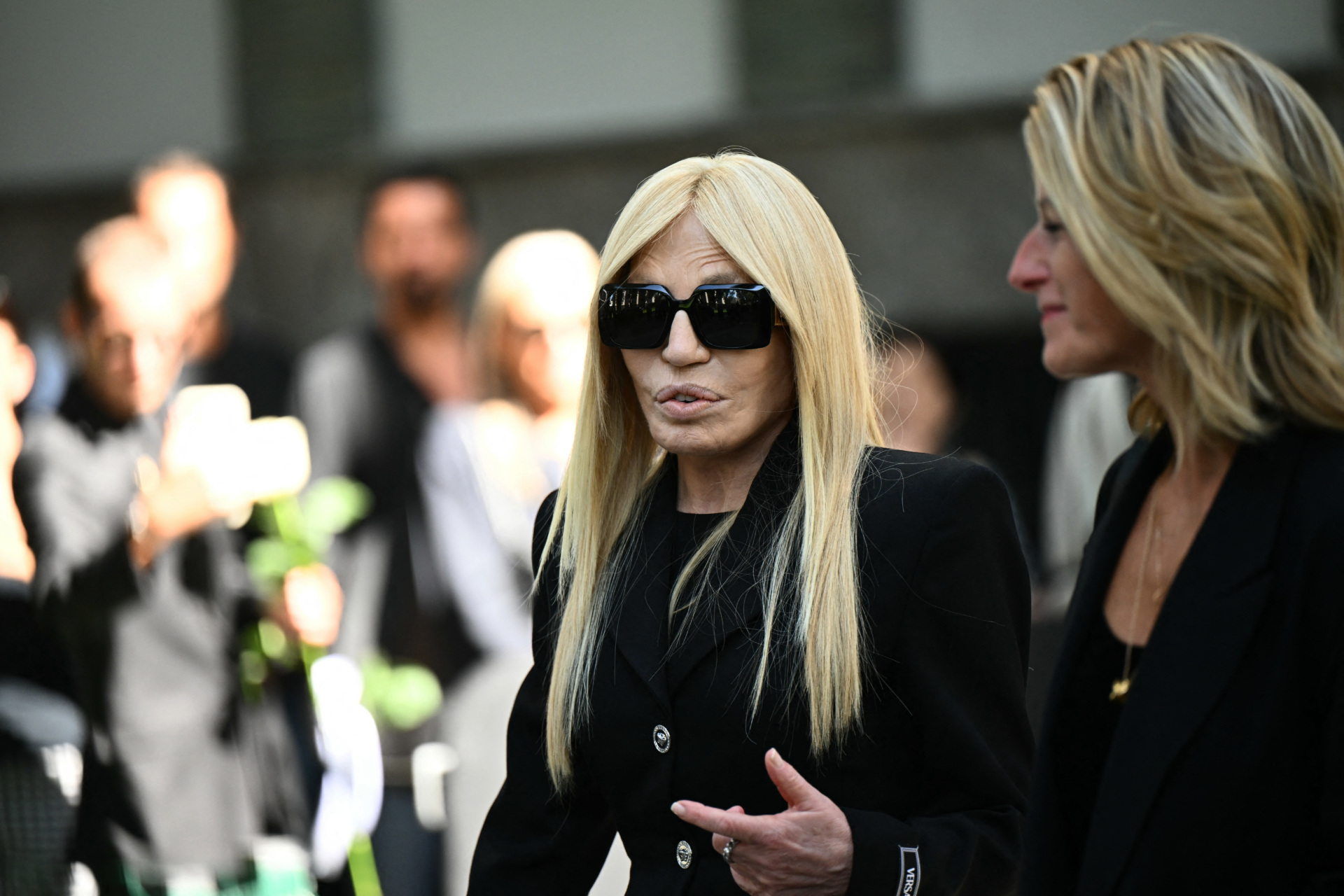 Italian fashion designer Donatella Versace arrives at the Armani Theatre where late Italian fashion designer Giorgio Armani lies-in state, in Milan on September 6, 2025. Giorgio Armani died on September 4, 2025 at 91. (Photo by Stefano RELLANDINI / AFP) (Photo by STEFANO RELLANDINI/AFP via Getty Images)
