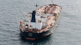 Putin accuses France of piracy
