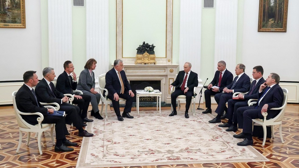 Putin meets Orban in Moscow: Live Updates