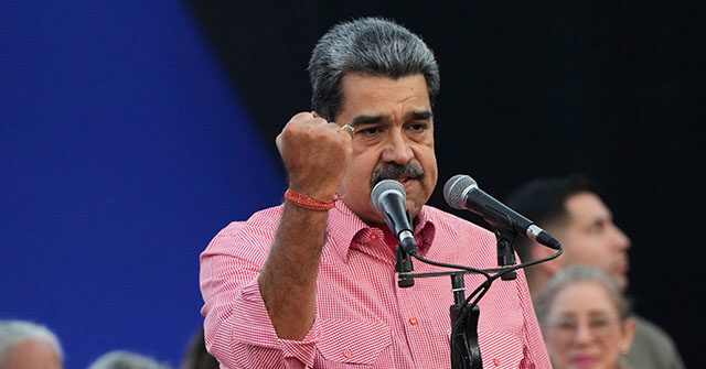 Venezuela Sentences 65-Year-Old Woman to 30 Years in Prison for Whatsapp Message