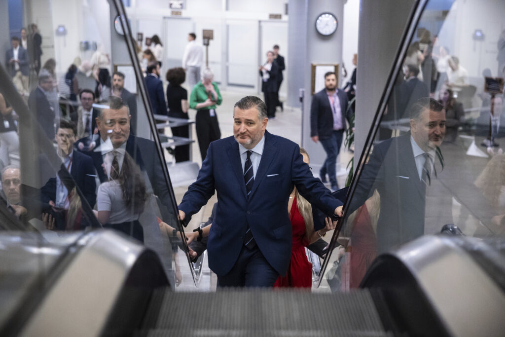 John Thune secures provision in government funding bill letting senators sue for phone records seizure