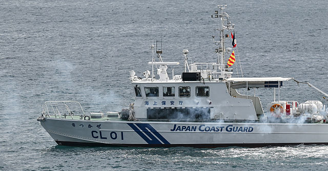 China, Japan Both Claim to Expel Each Other’s Ships Out of Disputed Waters