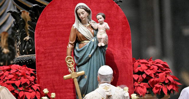 Pope Leo Expected to Call For Peace During First Christmas Blessing
