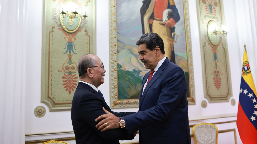 China’s special envoy meets Maduro (VIDEO)