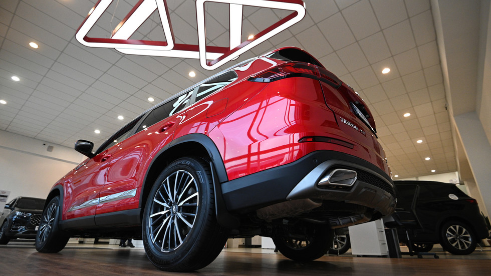Chinese car brands closing showrooms in Russia – Kommersant