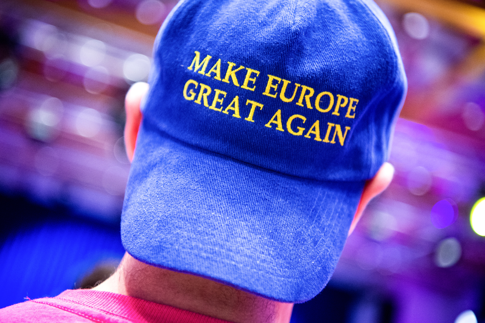 06 March 2019, Bavaria, Dingolfing: A man is wearing a baseball cap with the inscription "Make Europe Great Again" at the FDP Political Ash Wednesday. Photo: Sina Schuldt/dpa (Photo by Sina Schuldt/picture alliance via Getty Images)