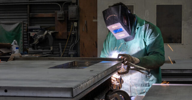 Durable Goods Orders Boosted By Surging Demand for Capital Goods