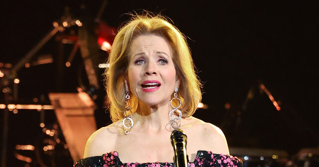 Grammy-Winning Singer Renée Fleming Cancels Kennedy Center Appearances