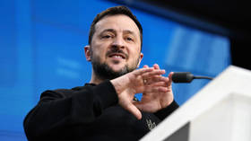 Zelensky fat-shames Orban in public insult