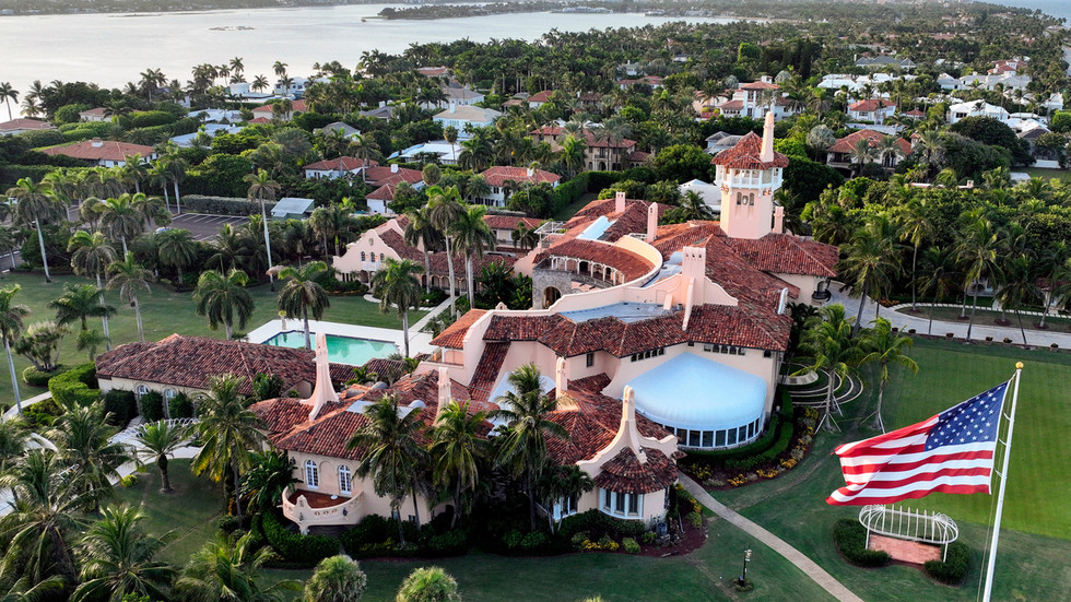 US Secret Service kills armed man at Trump’s estate