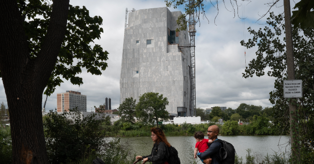 Report: Chicago Taxpayers Stuck with Rising Costs for Obama’s Presidential Center