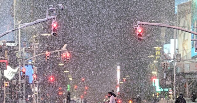 Blizzard Hits New York City and Northeast as Snowfall, Winds Intensify Forcing Millions to Stay Home