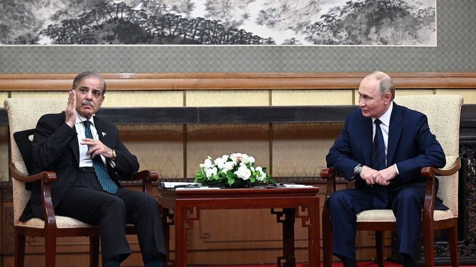 Pakistani prime minister postpones Russia visit