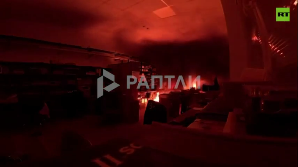 ‘Israel-linked’ arms facility set ablaze in EU (VIDEO)