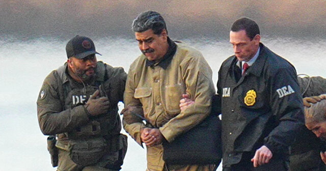 Nicolás Maduro Calls For “Reconciliation and Forgiveness” in Palm Sunday Letter