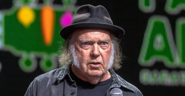 ‘Depressed’ Neil Young Working on Anti-Trump Protest Album