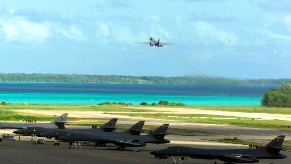 UK pauses handover of Indian Ocean islands to Mauritius amid US concerns