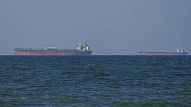 Iran threatens to strike ships approaching Hormuz (PHOTOS, VIDEOS): As it happened