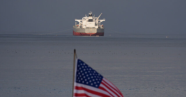 Report: Chevron Importing 250,000 Barrels of Venezuelan Oil to U.S. per Day