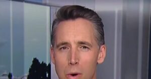 Hawley Doesn’t Rule Out Russian Foul Play in Graham Death, Urges Full Toxicology Report, Autopsy