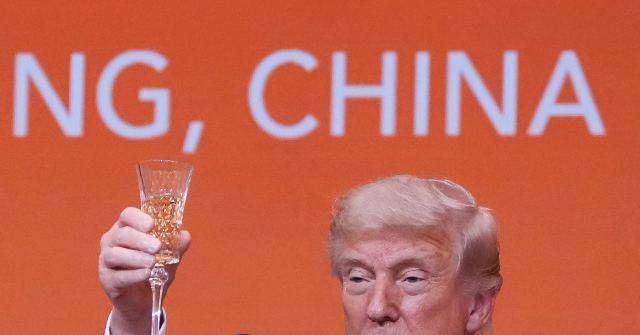 Trump, Xi Toast U.S.-China Relations at Historic Beijing Banquet