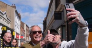 Party of Workers: Farage’s Reform UK Vows to Cut Tax on Overtime