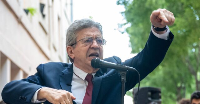 Far-Left Presidential Candidate Mélenchon Vows to Withdraw France from NATO