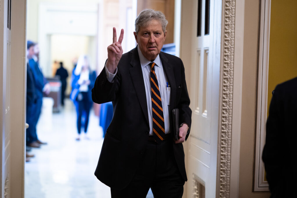 Kennedy to support Senate crypto bill