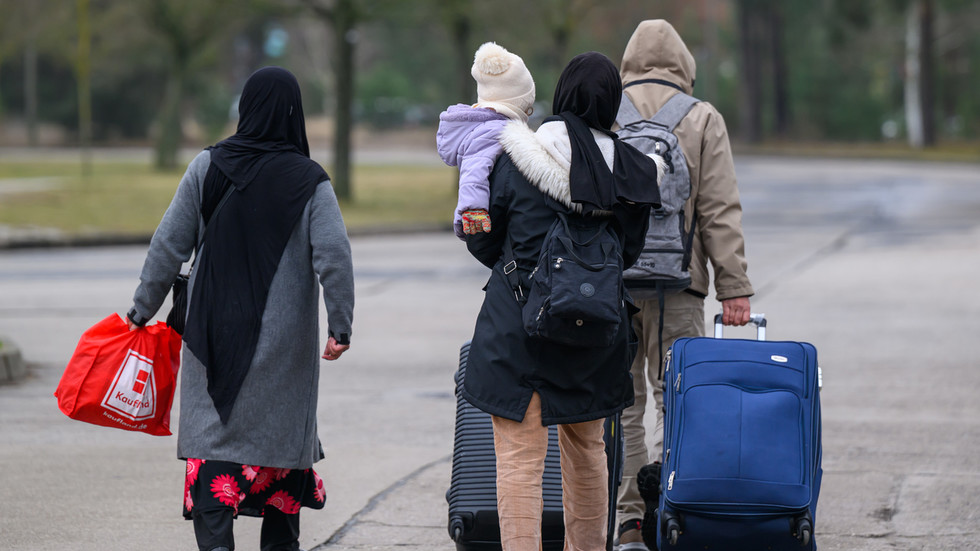 EU agrees new anti-immigration and deportation rules