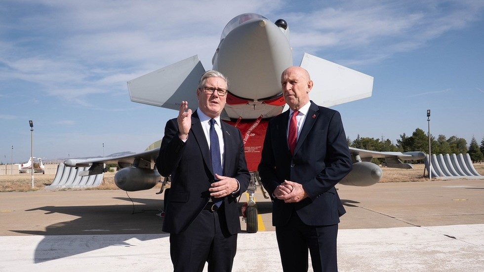 UK defense secretary quits amid spat with Starmer