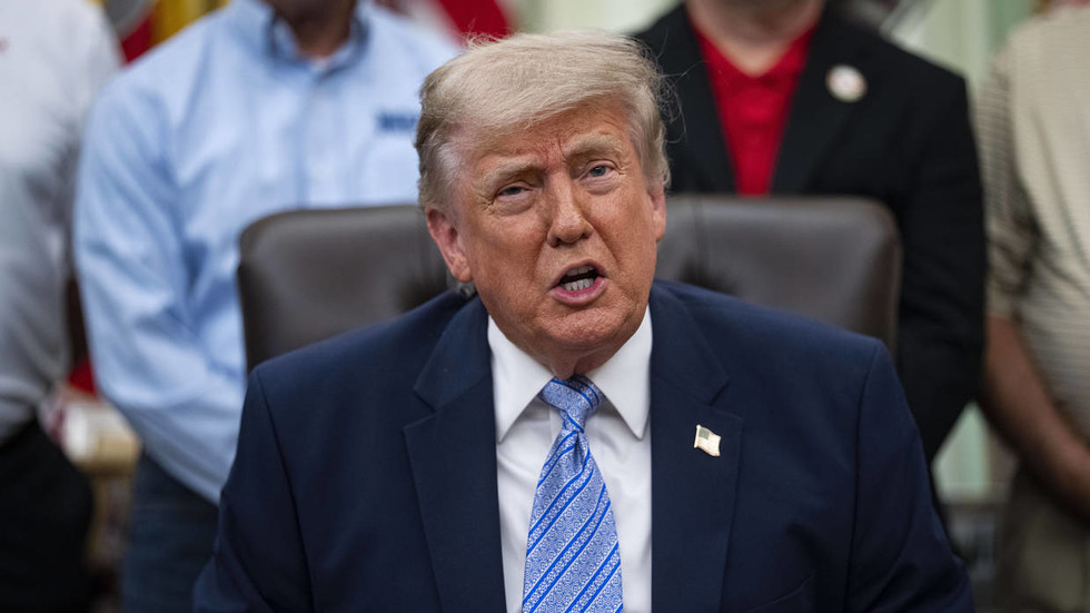 Trump says Iran deal will be signed on Sunday