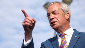 Nigel Farage promises to destroy ‘anti-white’ government