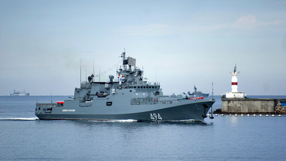 Russian frigate fires warning shots in English Channel